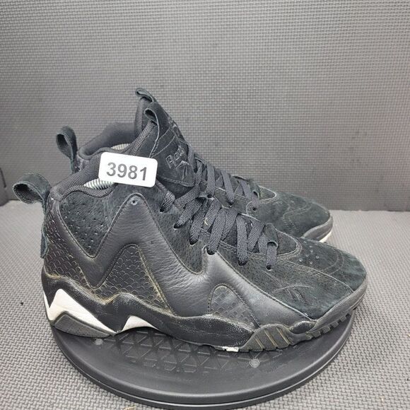 Mens Sz 8 Black & White Reebok Kamikaze 2 ATL-LAX Mid Sneakers - Picture 1 of 8